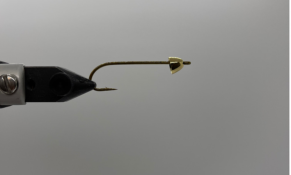 Tying Cone head Zonker leech: Step 1