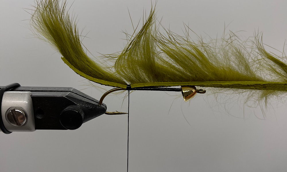 Tying Cone head Zonker leech: Step 4