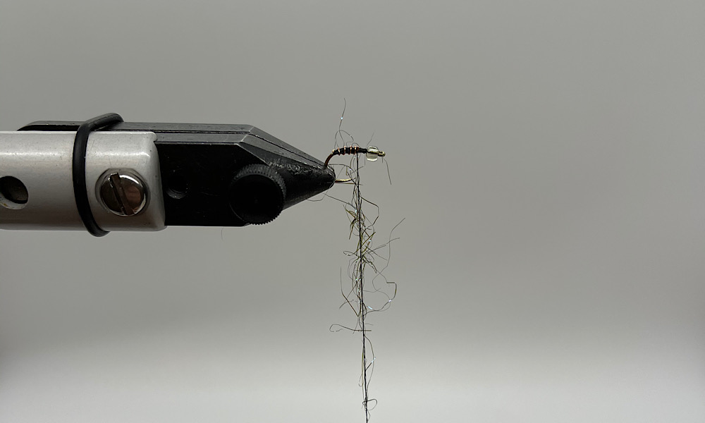 Tying Mercury Black Beauty: Step 5