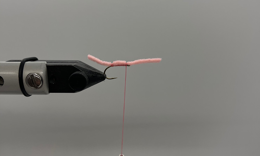 Tying San Juan Worm: Step 4