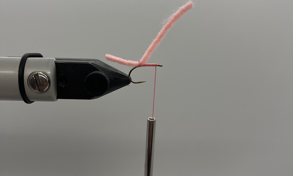 Tying San Juan Worm: Step 3