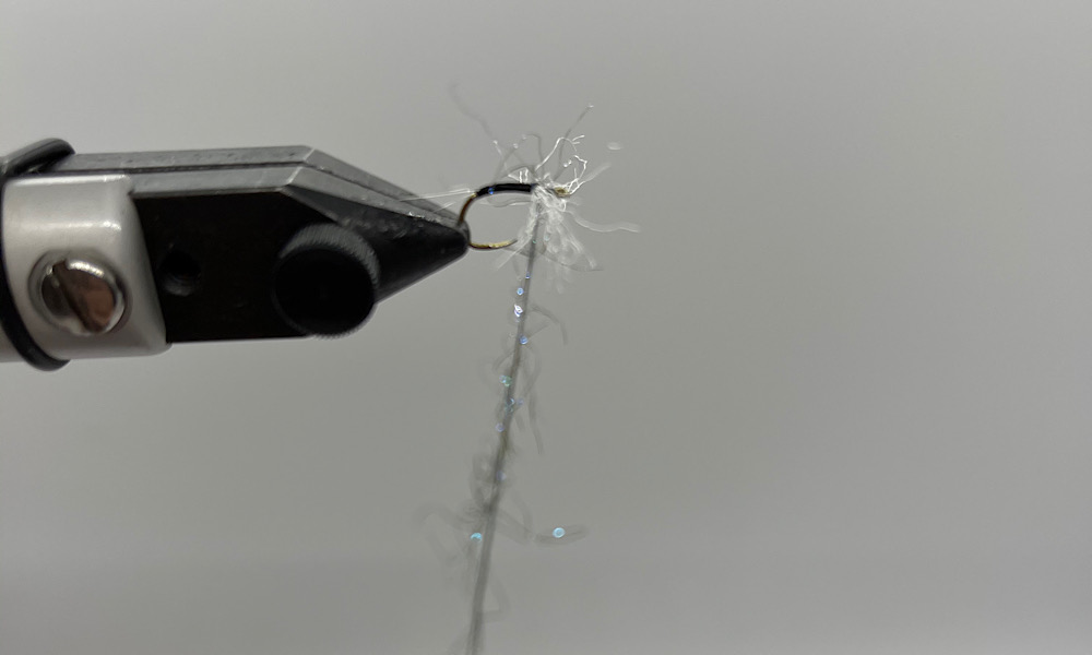 Tying Trico spinner: Step 6