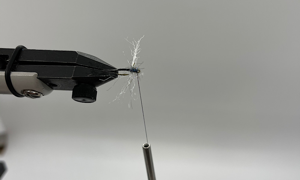 Tying Trico spinner: Step 7